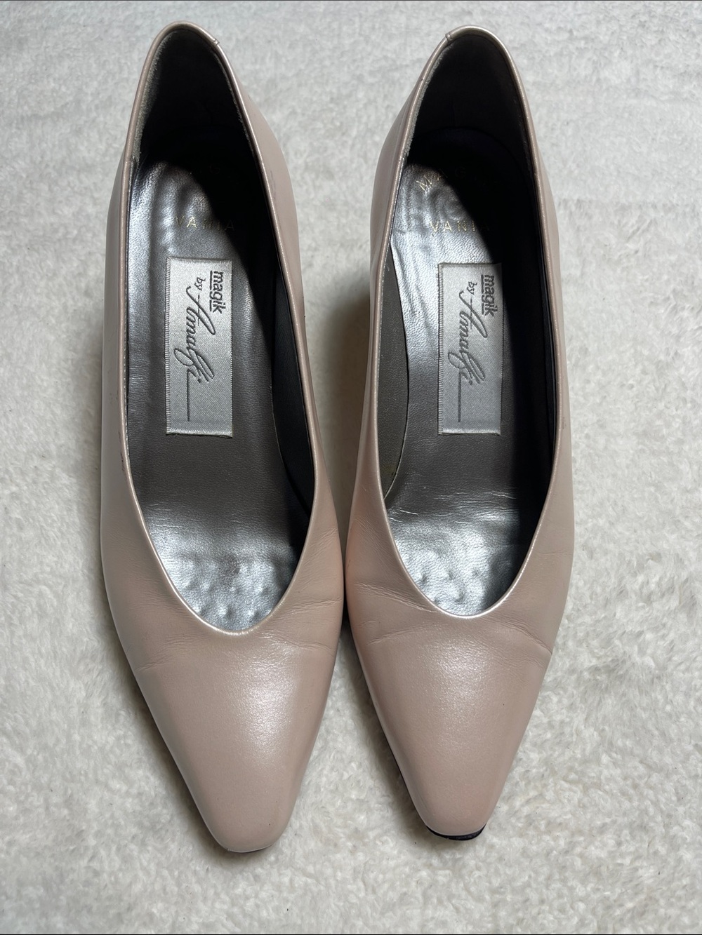 Magik by Amalfi Light Pink Pointed Toe Leather Pumps Size 5